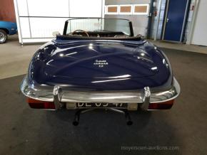 Jaguar E-Type photo