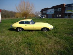 Jaguar E-Type photo