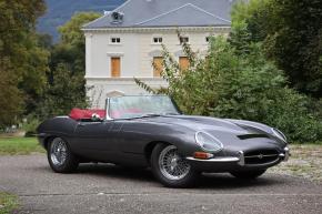 Jaguar E-Type photo