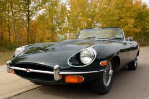 Jaguar E-Type photo