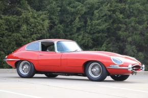 Jaguar E-Type photo