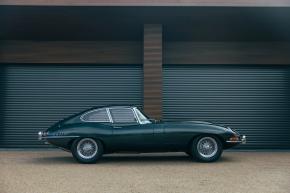 Jaguar E-Type photo