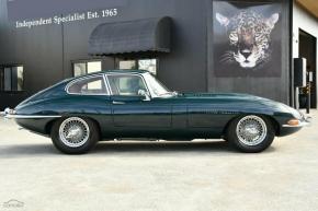 Jaguar E-Type photo