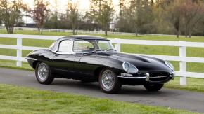 Jaguar E-Type photo