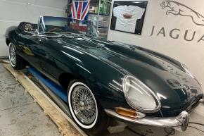 Jaguar E-Type photo