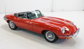 Jaguar E-Type photo