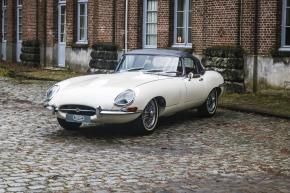 Jaguar E-Type photo