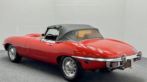 Jaguar E-Type photo