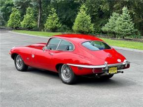 Jaguar E-Type photo