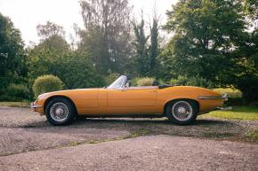 Jaguar E-Type photo