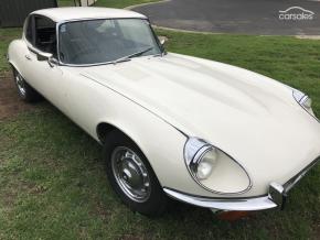 Jaguar E-Type photo