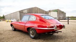 Jaguar E-Type photo