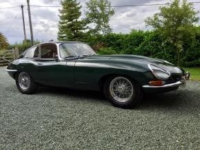 Jaguar E-Type photo