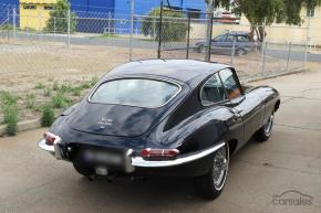 Jaguar E-Type photo