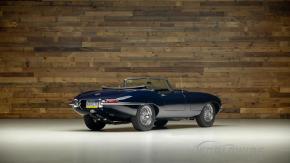 Jaguar E-Type photo