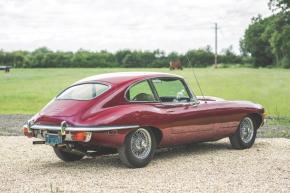 Jaguar E-Type photo