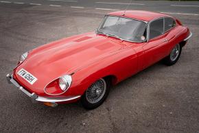 Jaguar E-Type photo