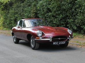 Jaguar E-Type photo