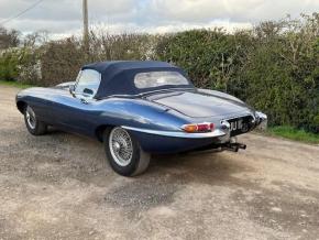 Jaguar E-Type photo