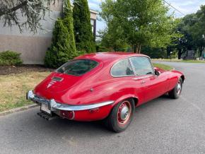 Jaguar E-Type photo