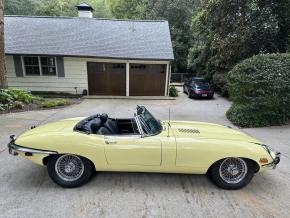 Jaguar E-Type photo