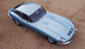 Jaguar E-Type photo