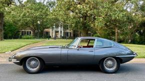 Jaguar E-Type photo