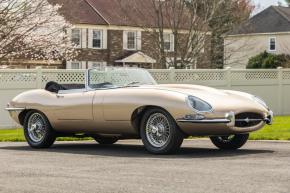 Jaguar E-Type photo