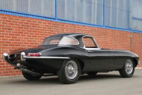 Jaguar E-Type photo