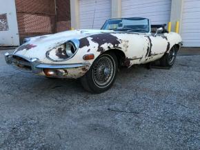 Jaguar E-Type photo