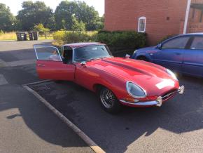 Jaguar E-Type photo