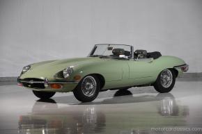 Jaguar E-Type photo