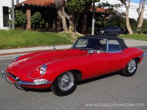 Jaguar E-Type photo