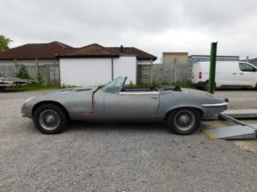 Jaguar E-Type photo