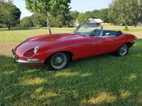 Jaguar E-Type photo