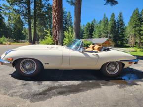 Jaguar E-Type photo