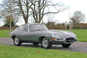 Jaguar E-Type photo