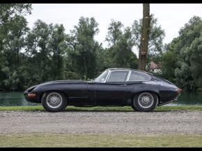 Jaguar E-Type photo