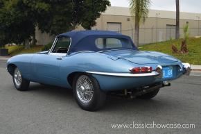 Jaguar E-Type photo