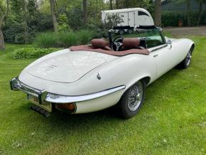 Jaguar E-Type photo