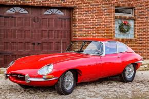 Jaguar E-Type photo