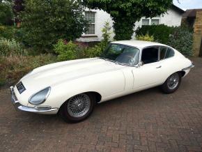 Jaguar E-Type photo