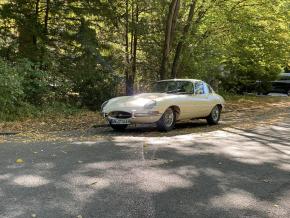 Jaguar E-Type photo