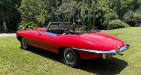 Jaguar E-Type photo