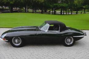 Jaguar E-Type photo