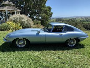 Jaguar E-Type photo