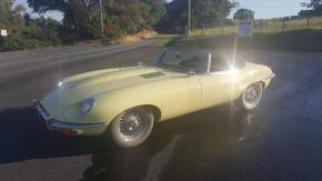 Jaguar E-Type photo