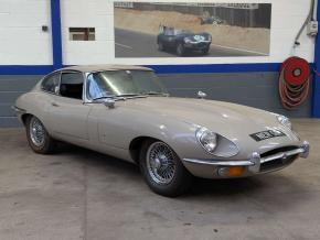 Jaguar E-Type photo