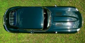 Jaguar E-Type photo