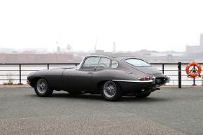 Jaguar E-Type photo